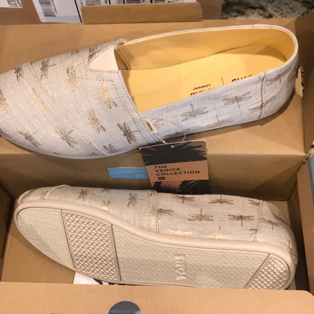 Limited edition TOMS